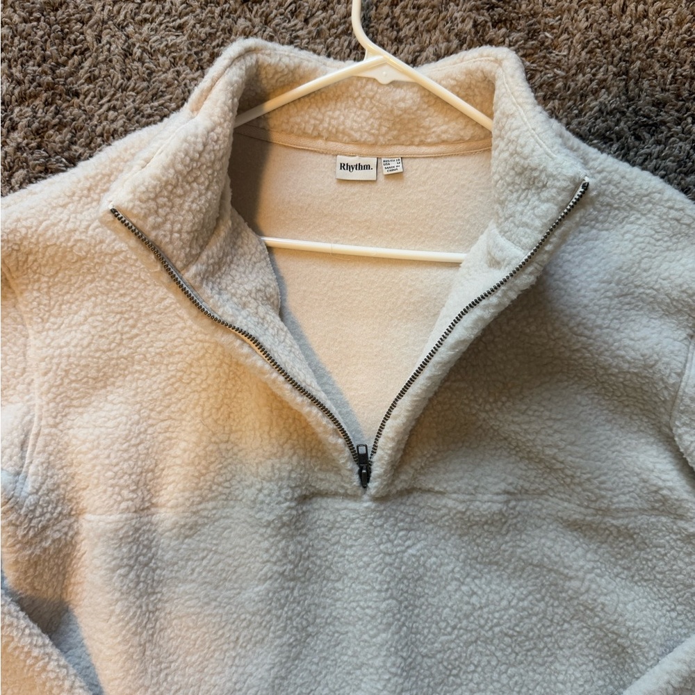 Rhythm Women’s Sherpa Quarter Zip Pull over - Picture 3 of 4
